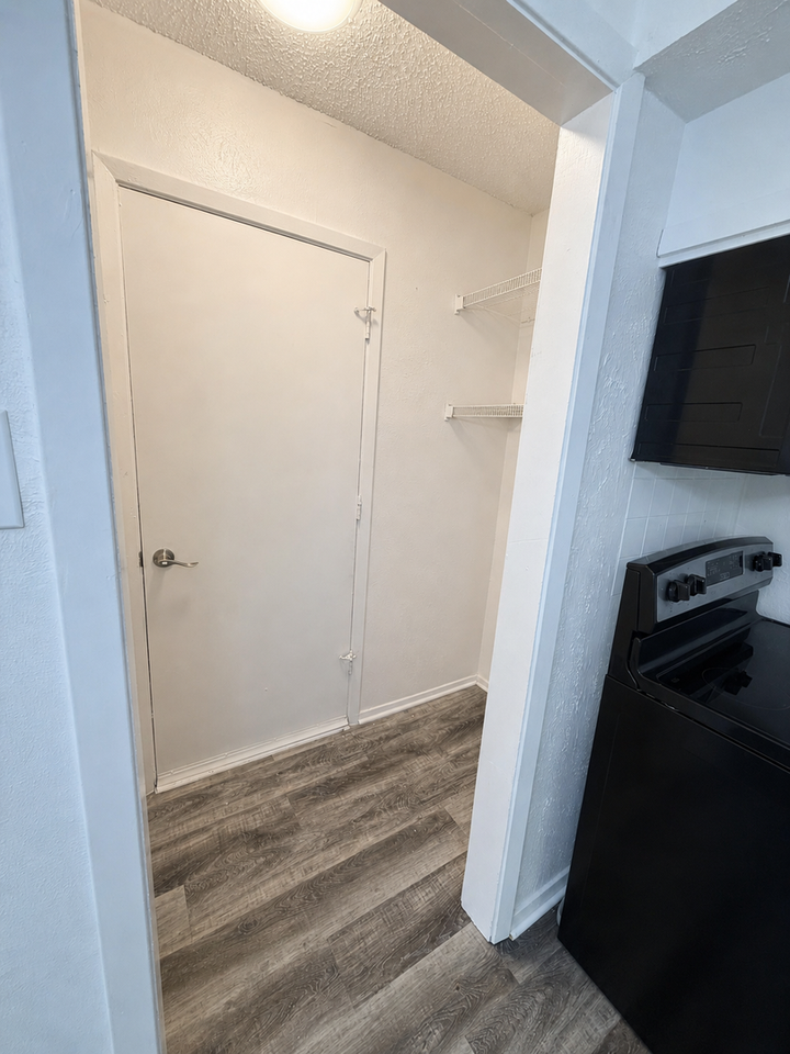 5309 Holly Trl - Photo 6 of 19