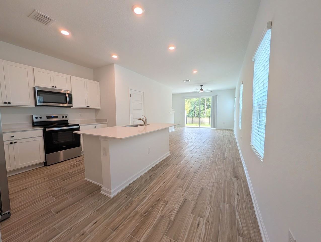 3225 Schoolmarm St - Photo 4 of 22