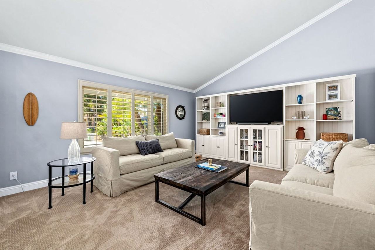 33232 Sea Bright Dr - Photo 4 of 34