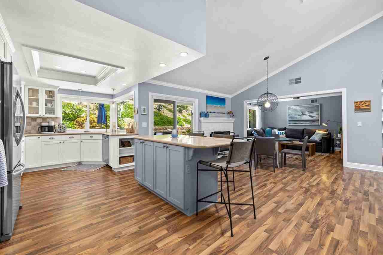 33232 Sea Bright Dr - Photo 7 of 34