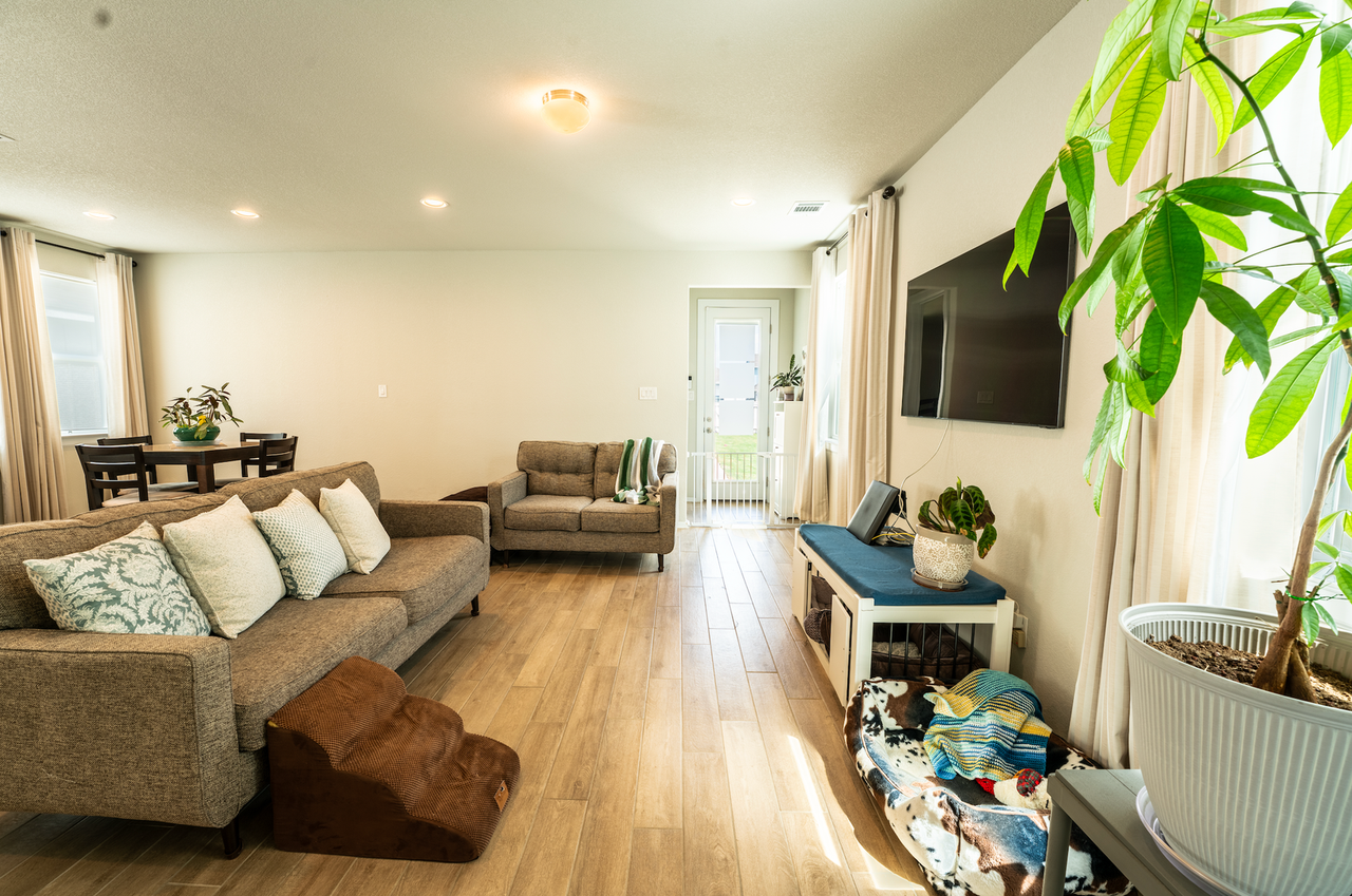 125 Fabion St - Photo 6 of 24