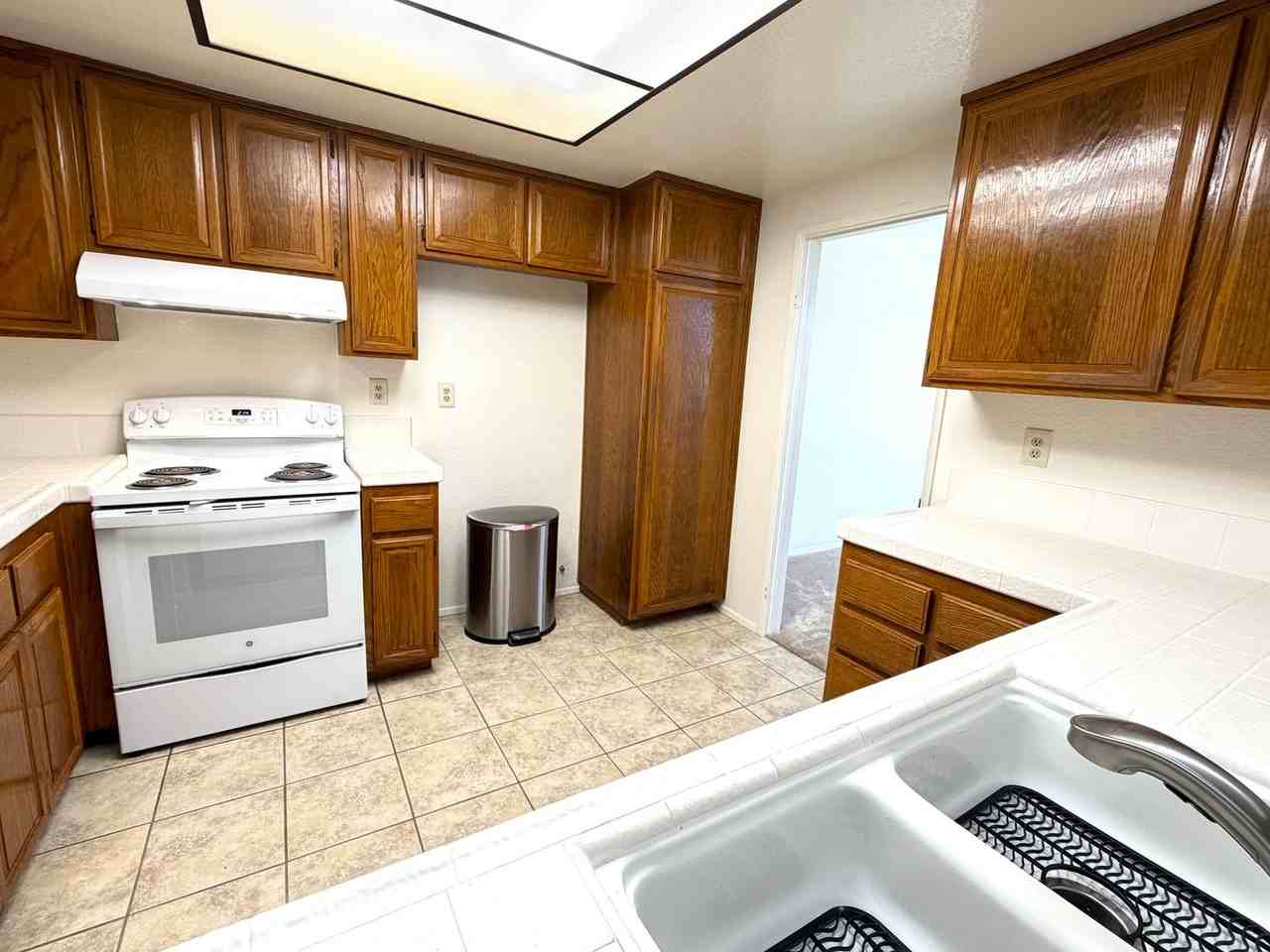 2060 Coolngreen Ln - Photo 7 of 17