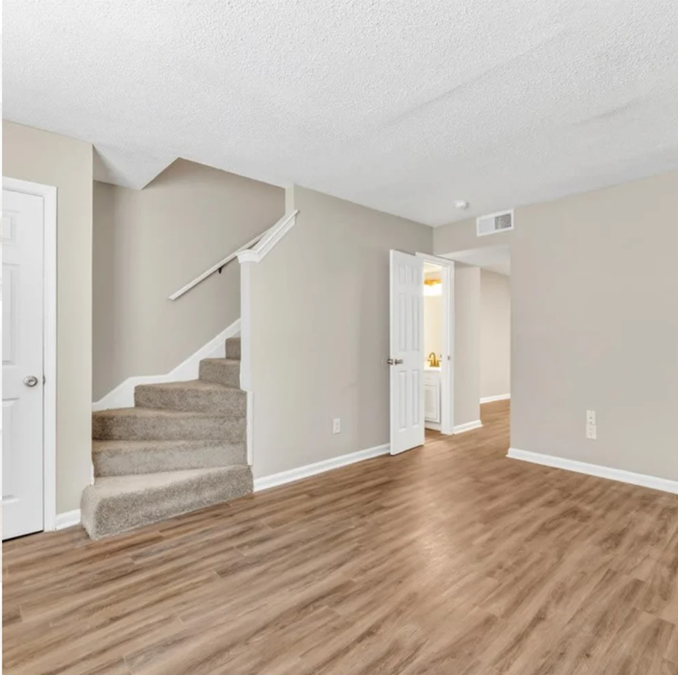 Tristan Townhomes - Photo 4 of 11