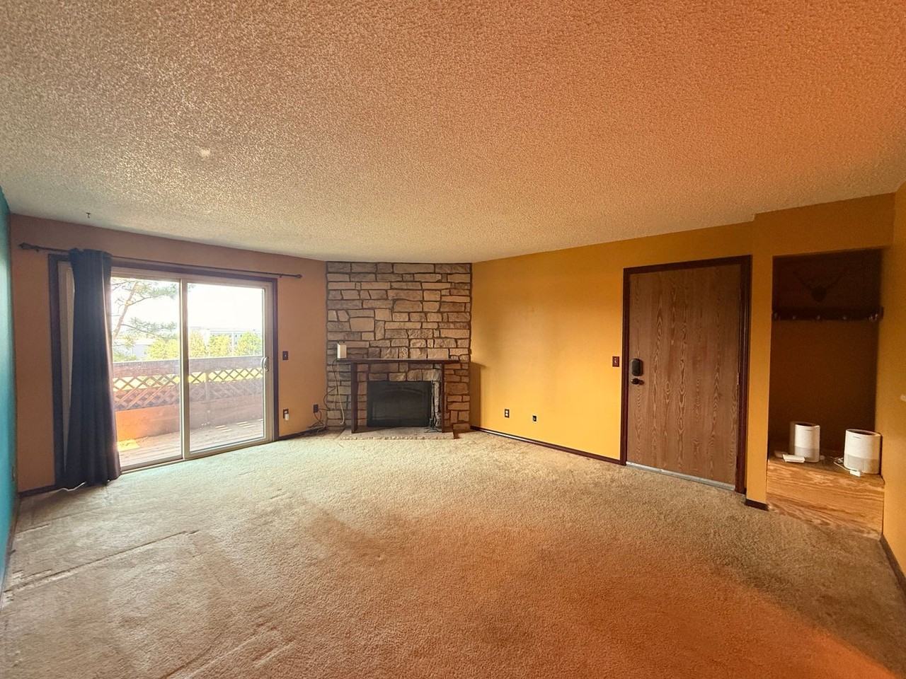 429 Wright St - Photo 3 of 19