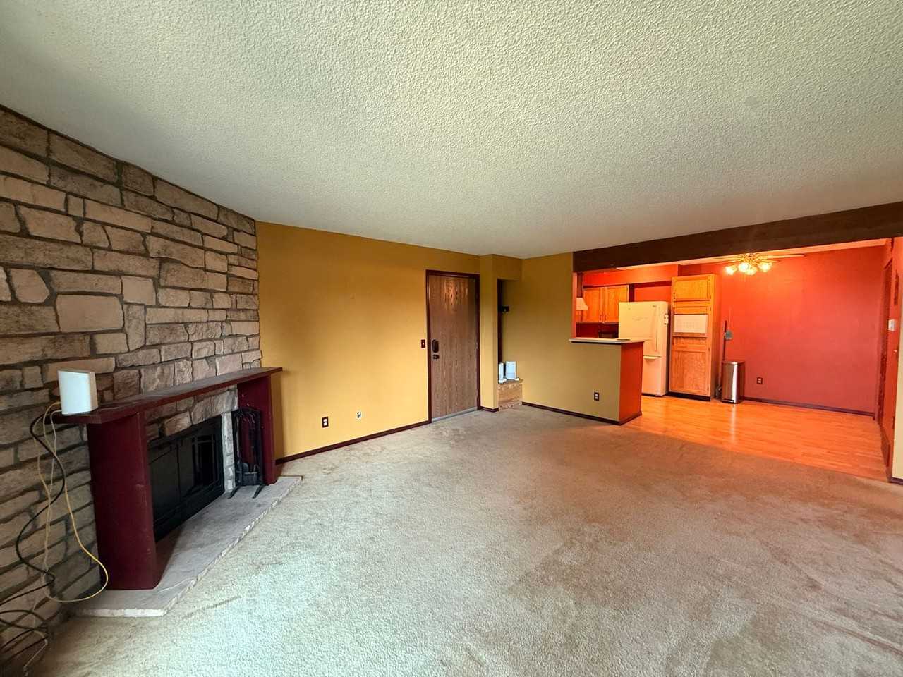 429 Wright St - Photo 4 of 19