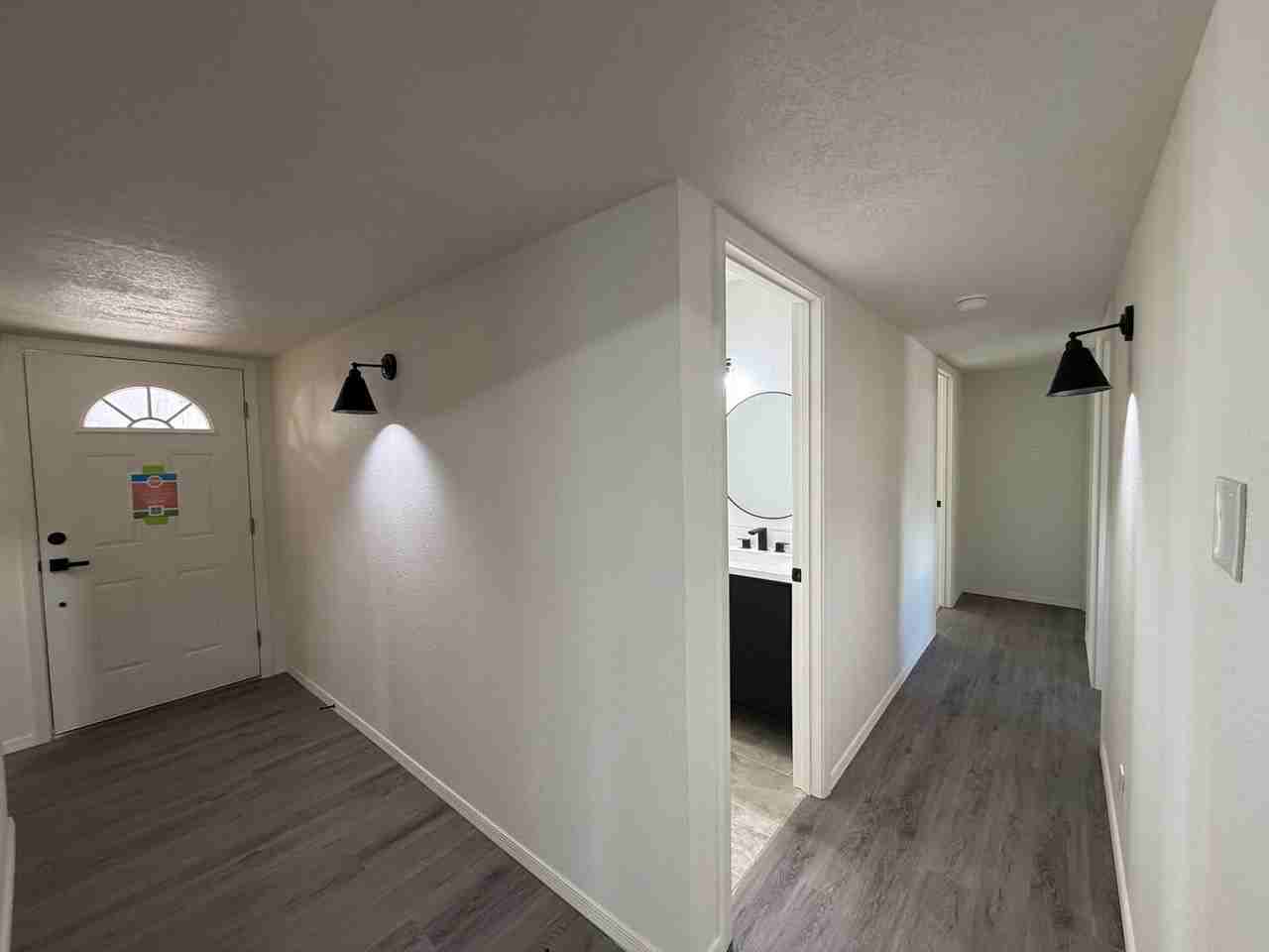 5608 Drake Ave Nw - Photo 6 of 33