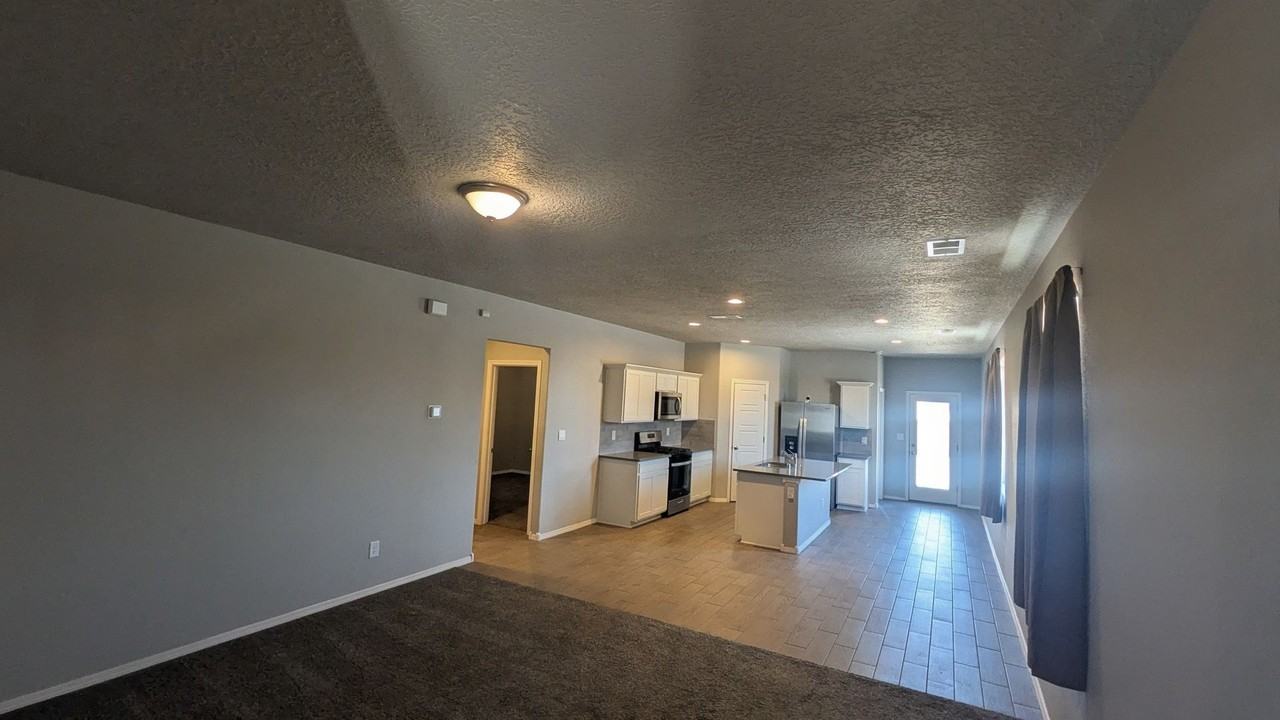 748 Amatista Loop Se - Photo 5 of 29