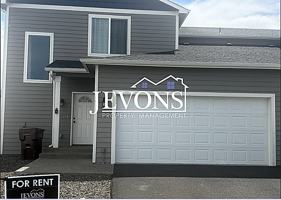 featured image of 2900 Swan Ave