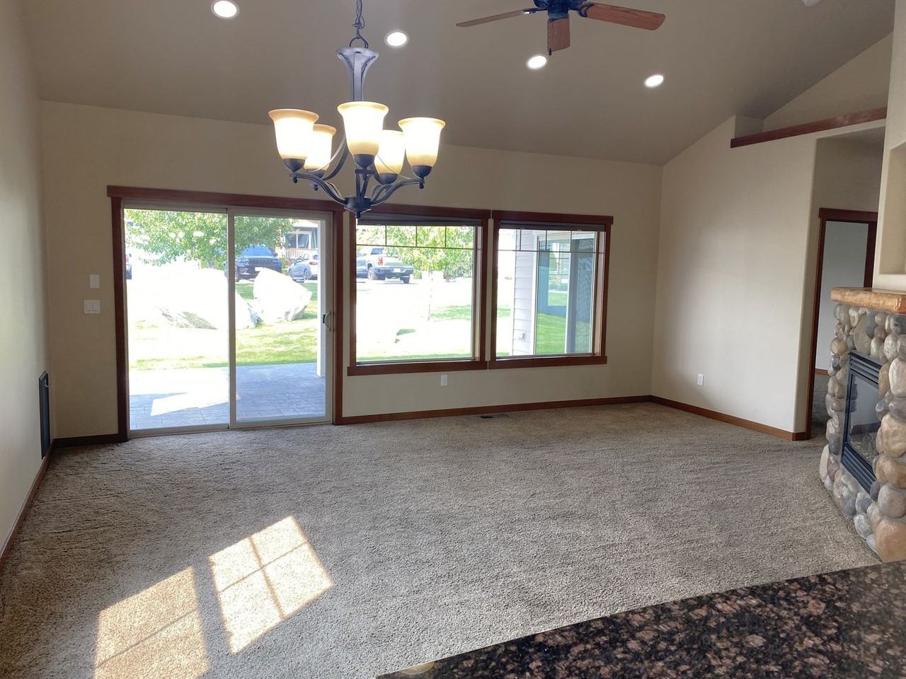 566 Village Dr - Photo 5 of 31