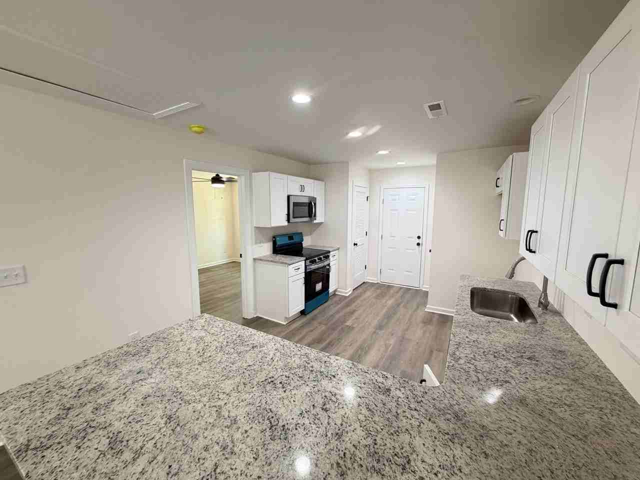 334 Dockery St - Photo 5 of 16