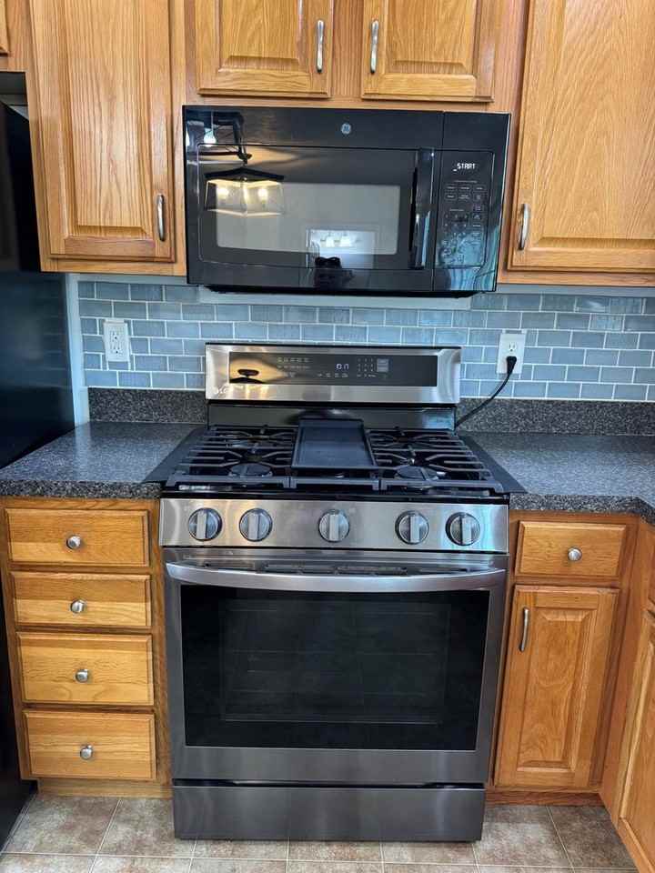 79 Thoroughbred Cir - Photo 3 of 31