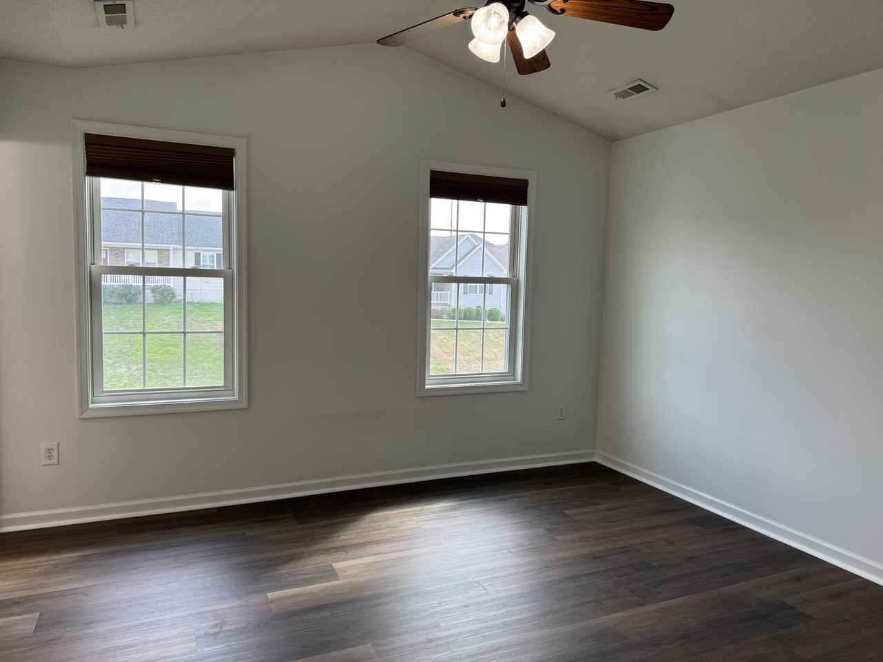79 Thoroughbred Cir - Photo 6 of 31