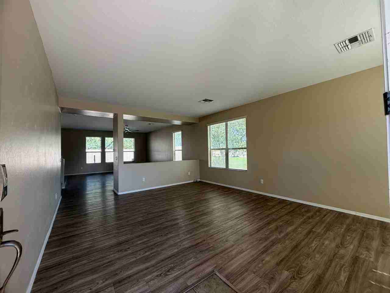 15905 N 169th Dr - Photo 3 of 23