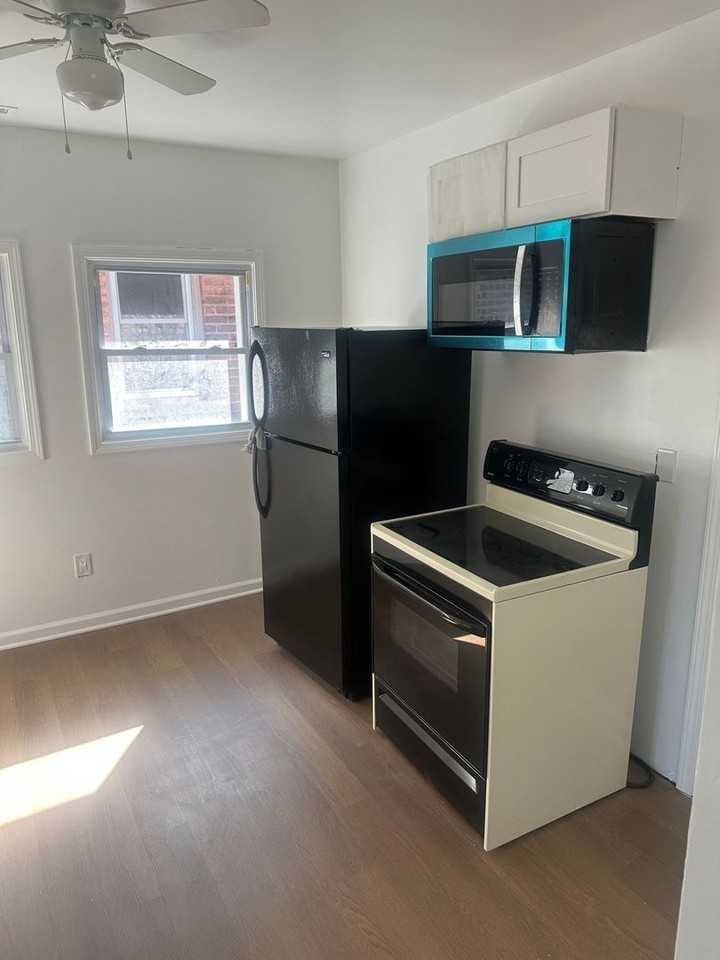 3005 Pasadena St - Photo 4 of 18