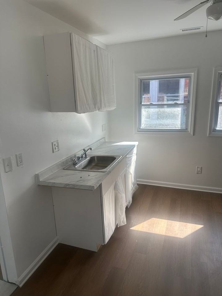 3005 Pasadena St - Photo 7 of 18