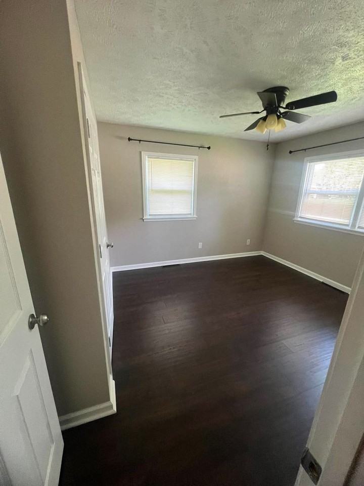 2529 Lewis Ln - Photo 6 of 12