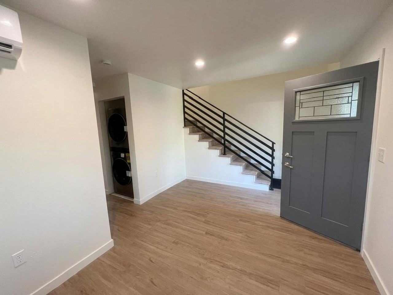 11303 Paso Robles Ave - Photo 6 of 20