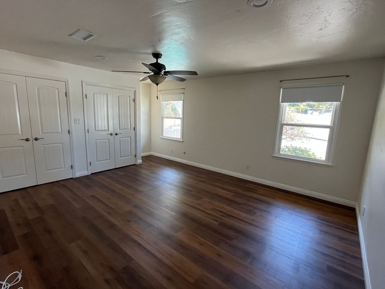 2085 Warmlands Ave - Photo 5 of 15