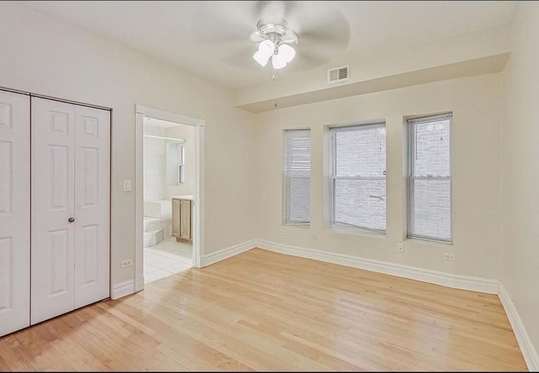 4529 S Prairie Ave - Photo 5 of 12