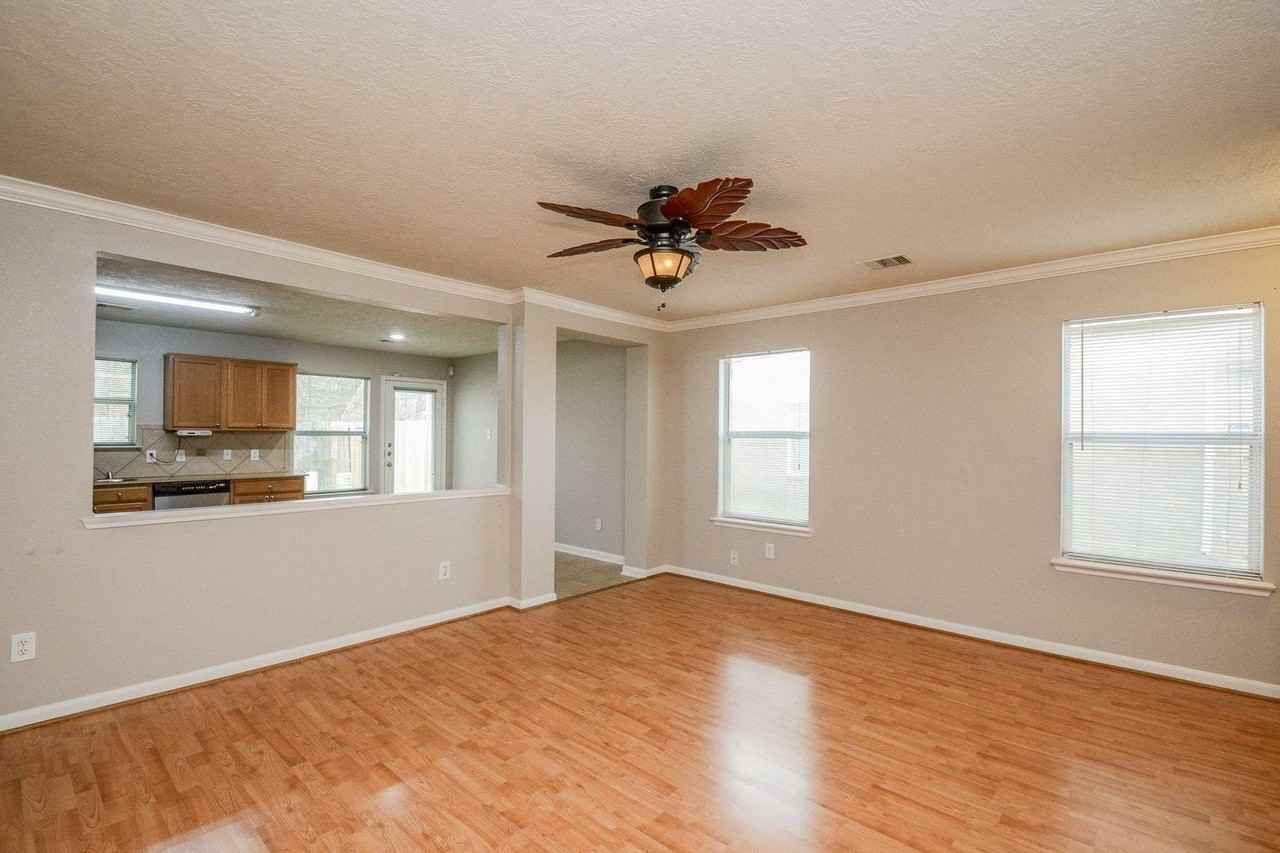 21443 Maple Harvest Ln - Photo 3 of 12