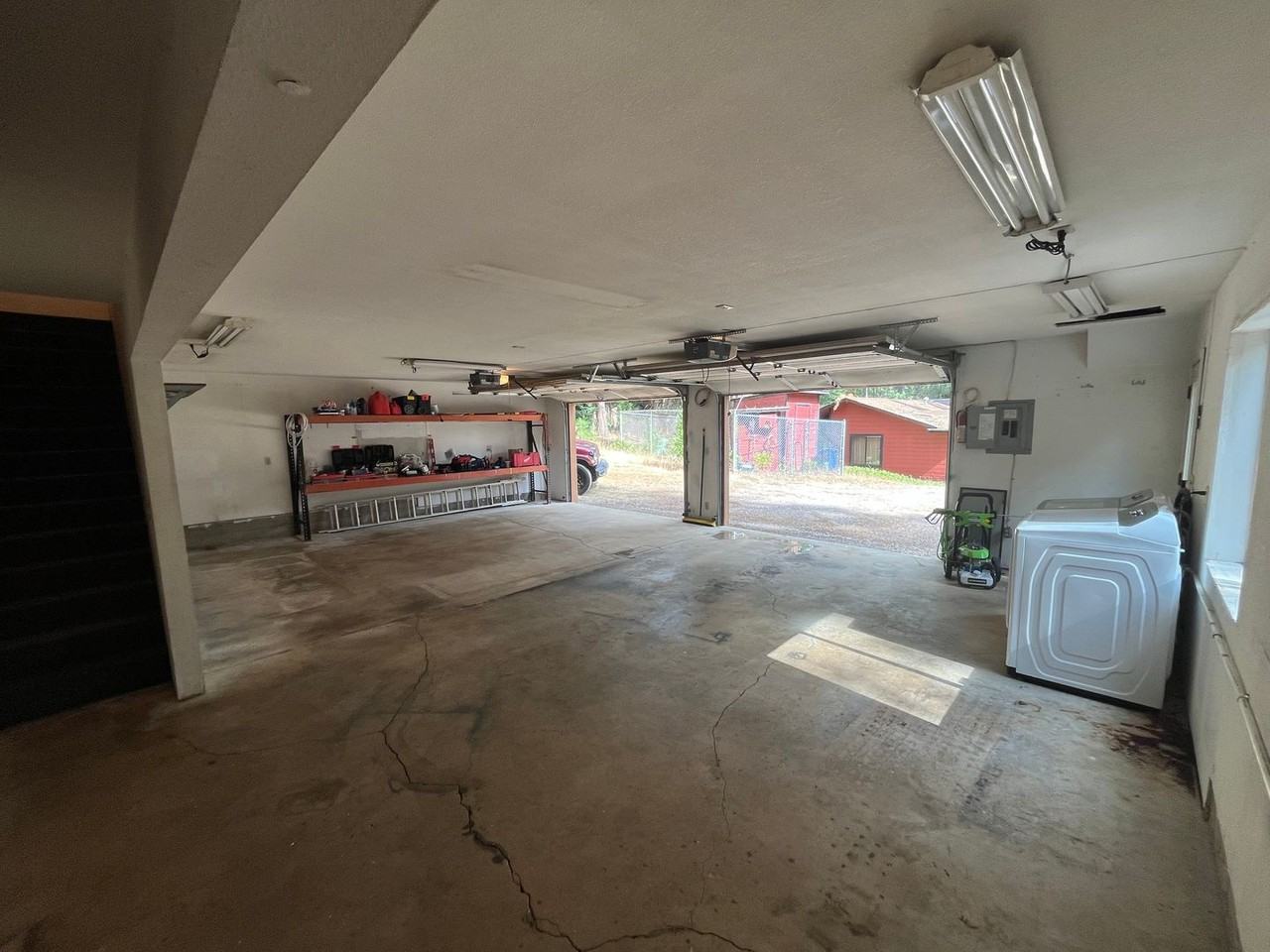 16520 Prospect Pl - Photo 3 of 17
