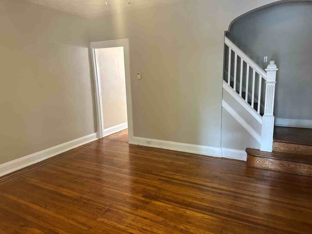 3116 Kenyon Ave - Photo 2 of 16