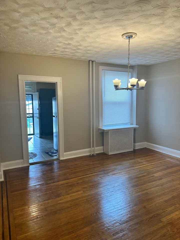 3116 Kenyon Ave - Photo 3 of 16