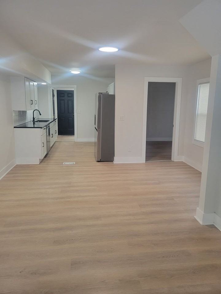 1711 Coleman Ave - Photo 2 of 12