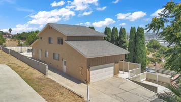 featured image of 465 Camino De Gloria
