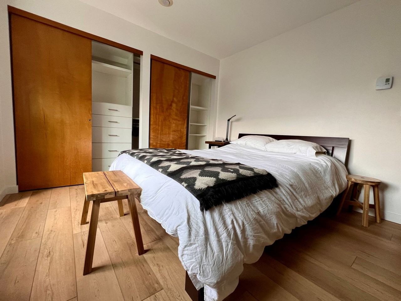 927 5th Ave - Photo 4 of 9