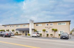 featured image of Bayfair Dr
