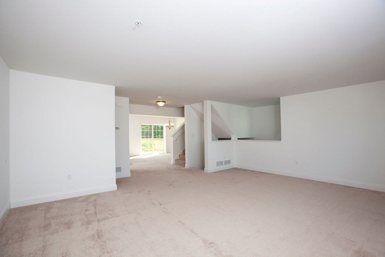 2308 Bartlett Rd - Photo 5 of 7