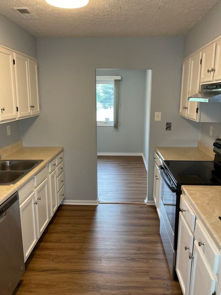8 Russell Ave #311 - Photo 4 of 25