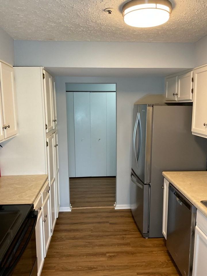 8 Russell Ave #311 - Photo 5 of 25