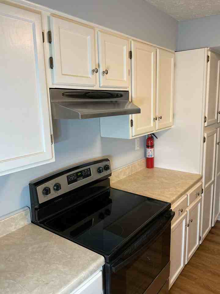 8 Russell Ave #311 - Photo 7 of 25