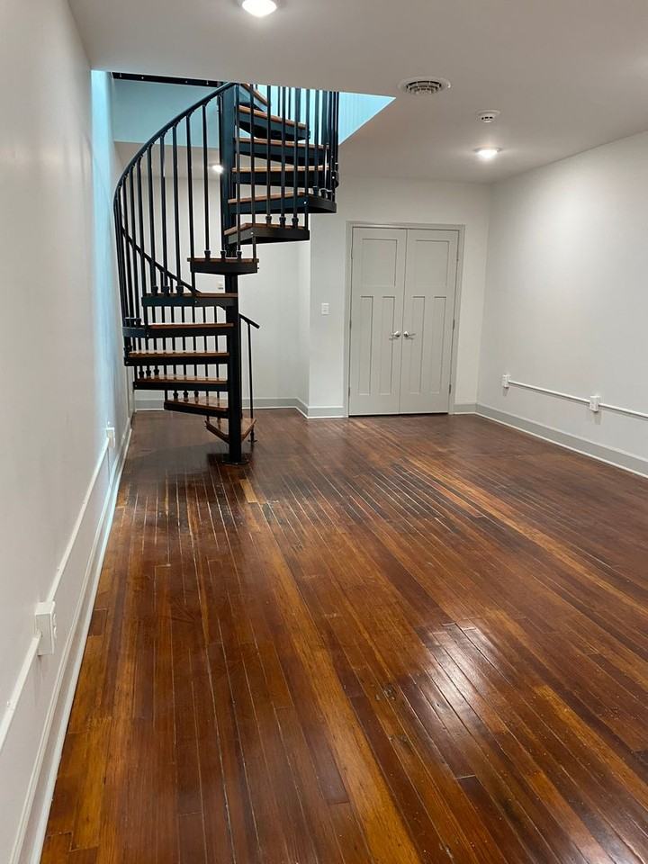 430 Exchange St - Photo 3 of 11