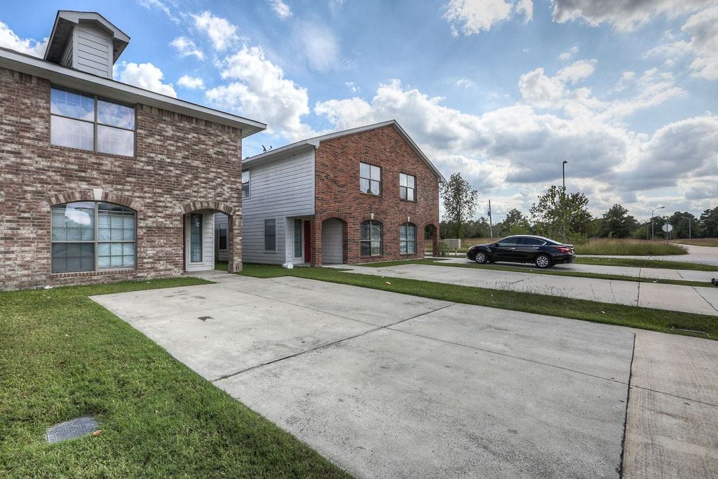 10606 Pine Landing Dr - Photo 4 of 23