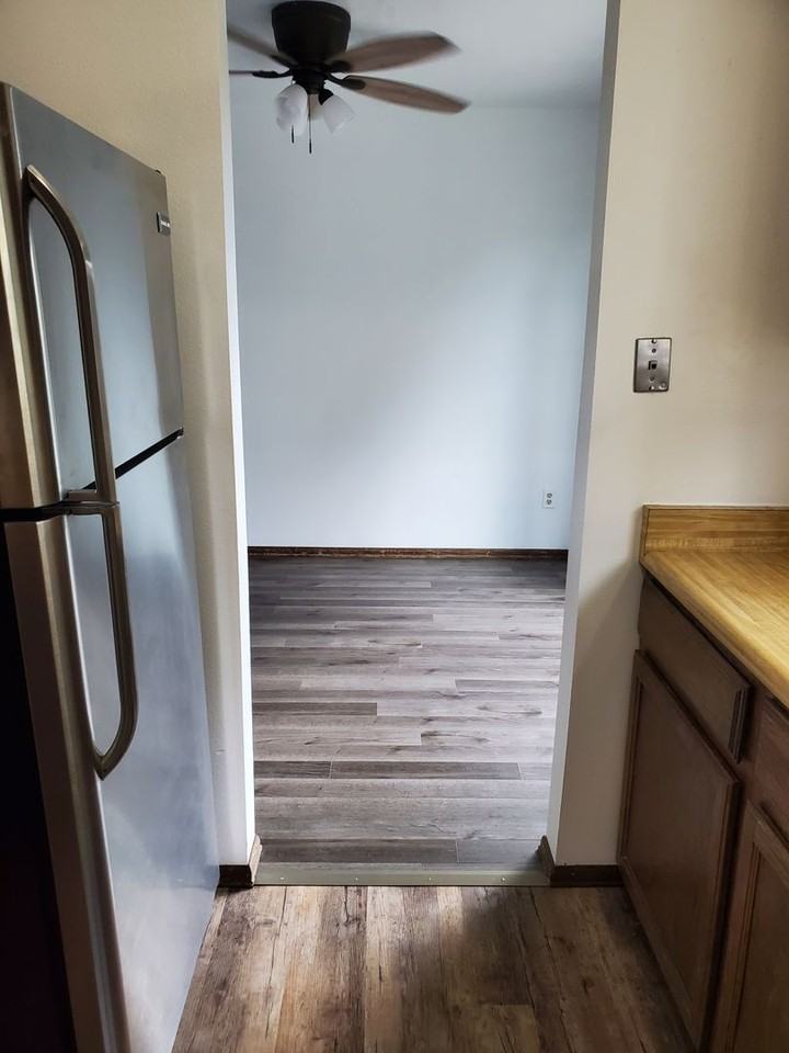 5528 Fiesta Ln - Photo 6 of 33