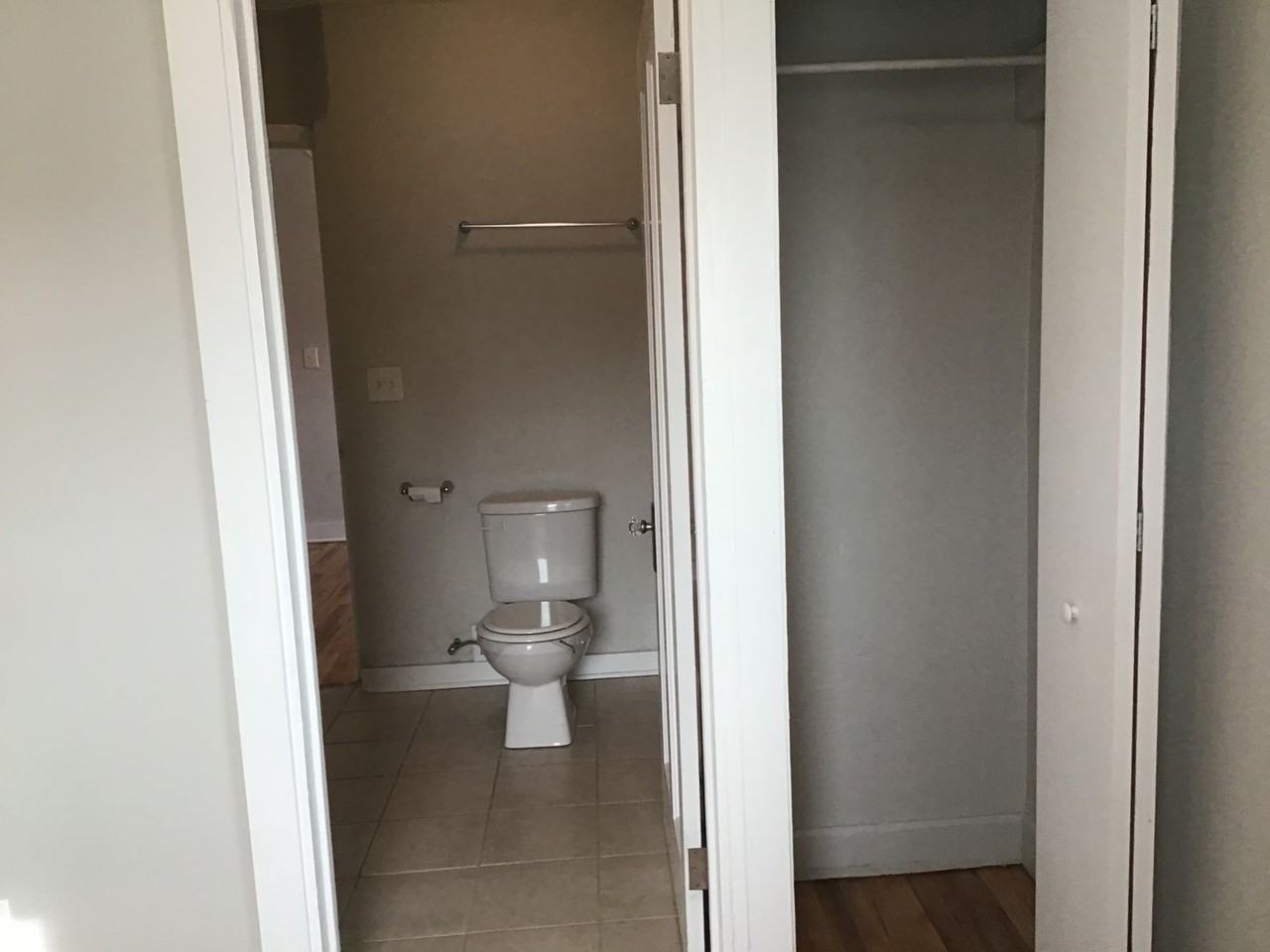 14704 Delaware Ave - Photo 2 of 16