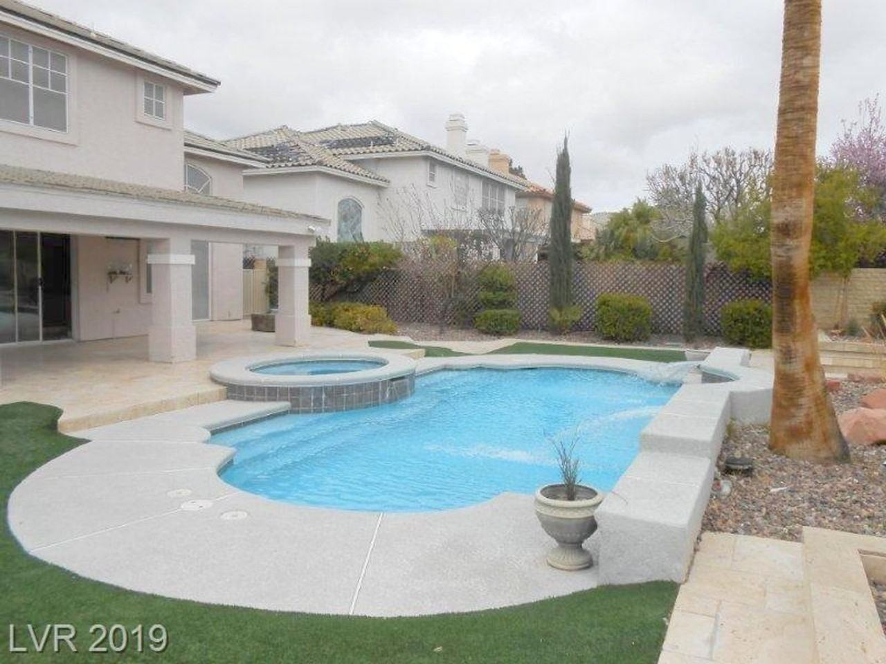 3854 Broadmead St - Photo 2 of 5