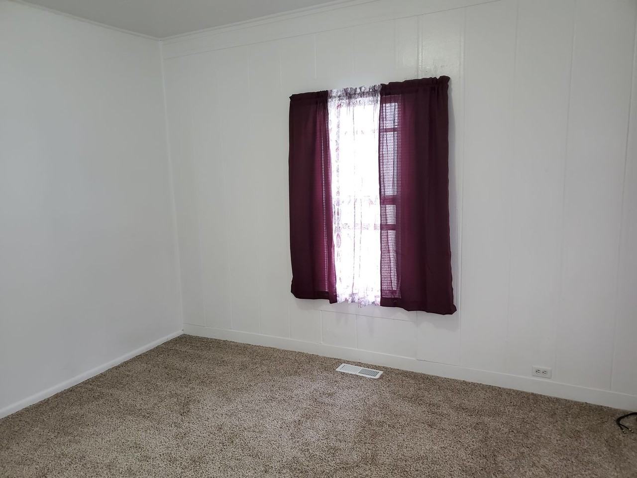 2106 3rd St - Photo 6 of 9