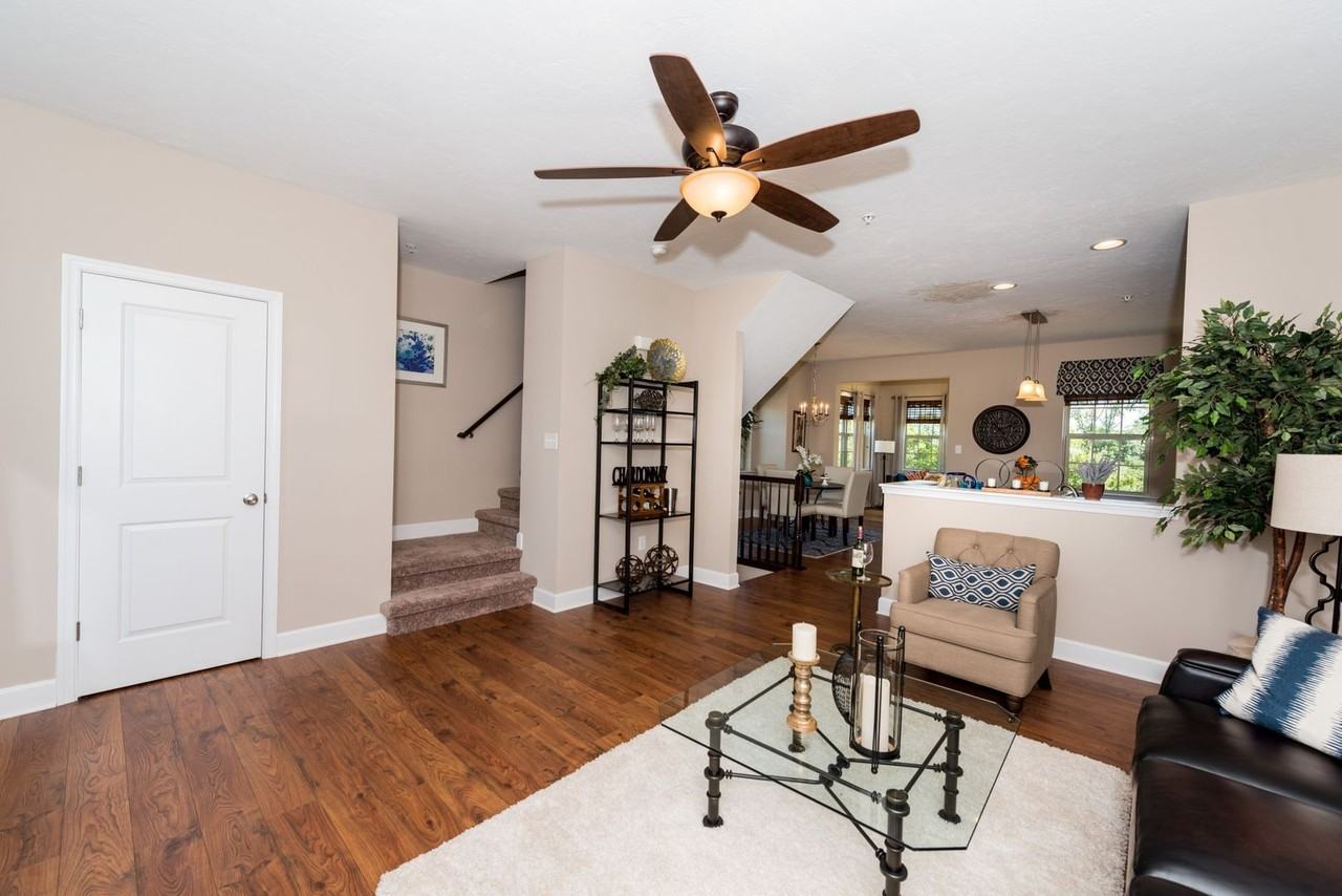 67 Katelyn Dr - Photo 4 of 18