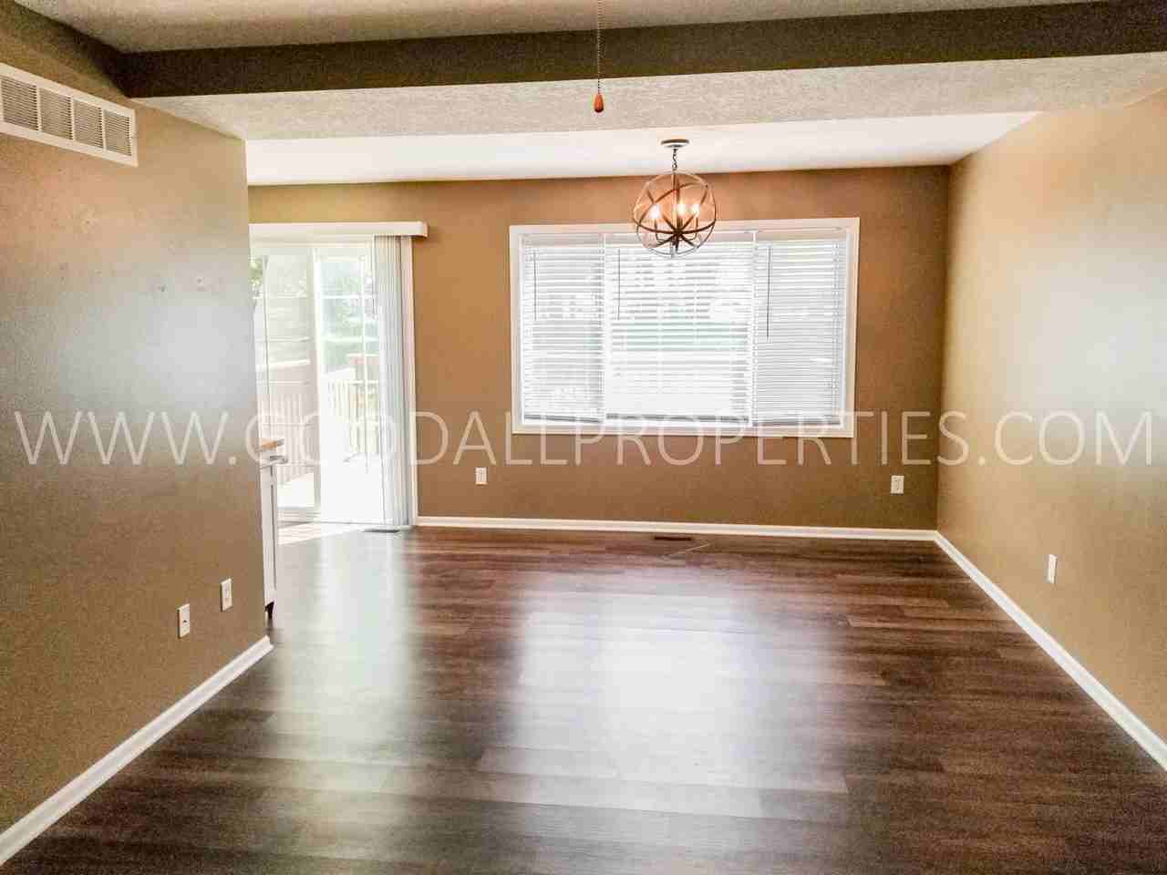 2420 Pine Ct - Photo 5 of 27