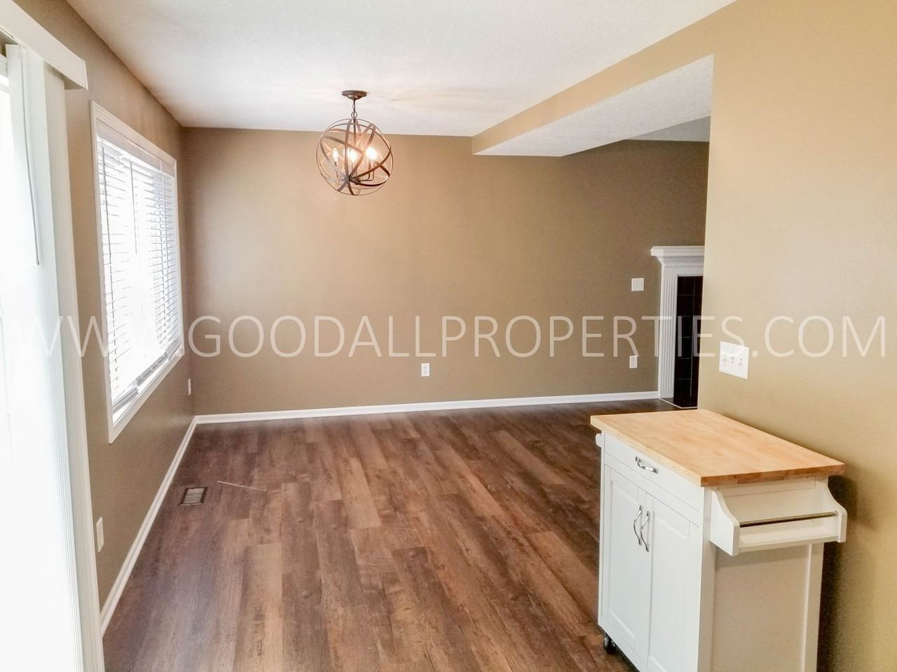 2420 Pine Ct - Photo 6 of 27