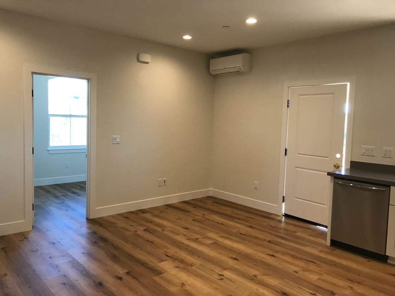 3779A Jones Way - Photo 3 of 15