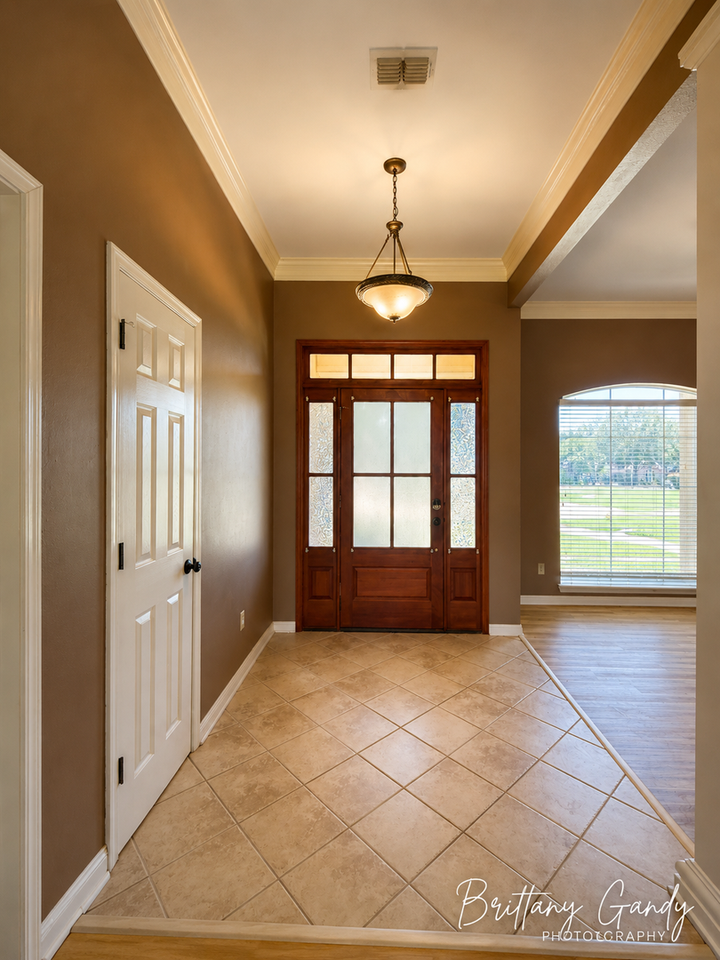 6037 Braeburn Ct - Photo 6 of 50