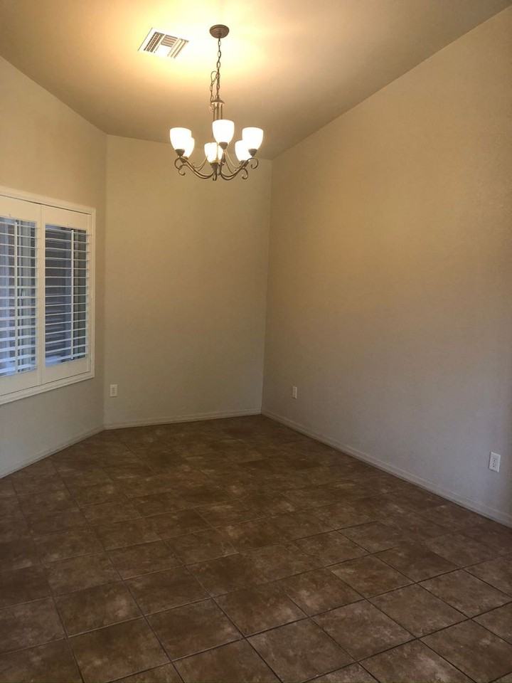 2734 S Nightfall Dr - Photo 4 of 18