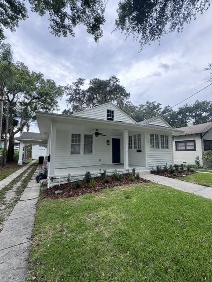 812 E Harwood St - Photo 3 of 30