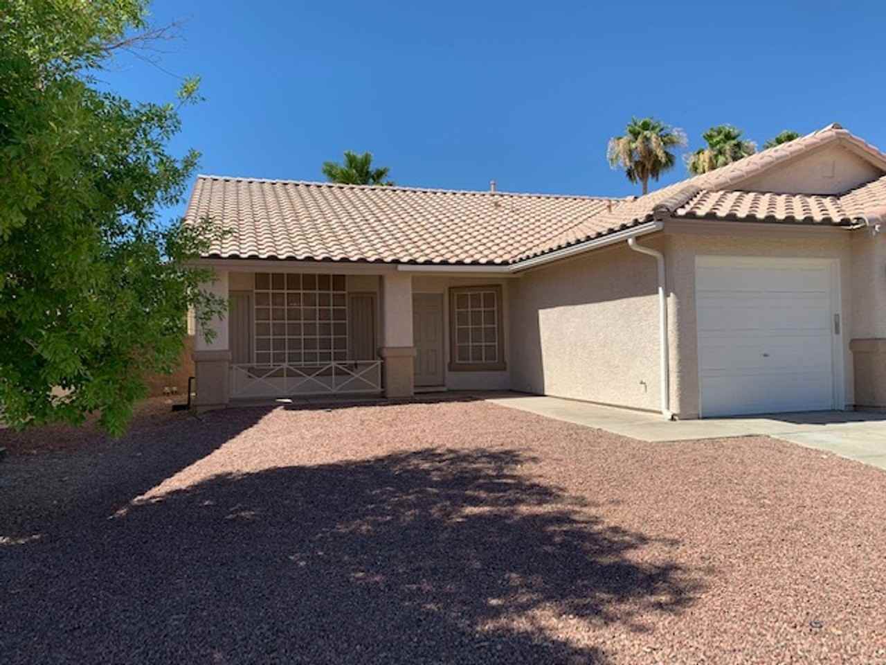 1195 Evening Canyon Ave - Photo 3 of 32