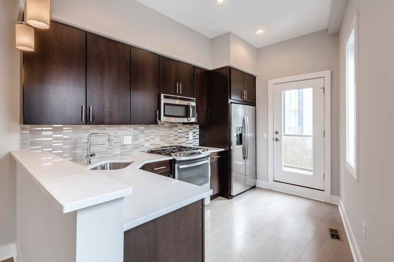 826 N 3rd St #6 - Photo 2 of 30